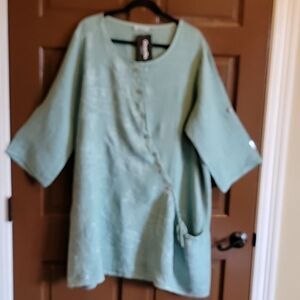 Ornella-Linen light green round neck pullover 3/4 sleeved dress. M. NWT.